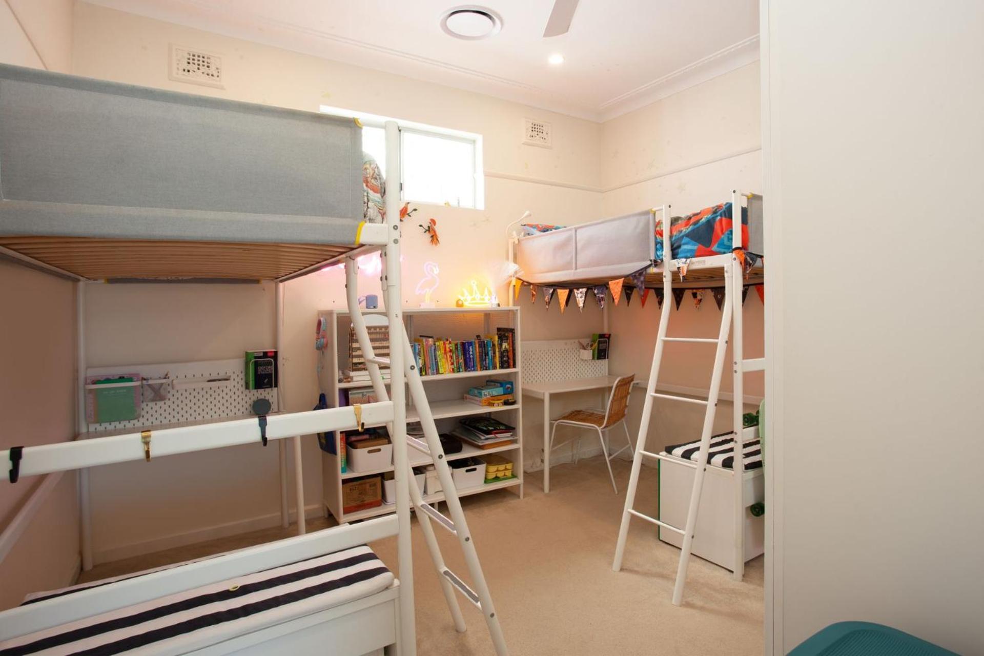 Morning Ray, Bronte Ih Holiday home